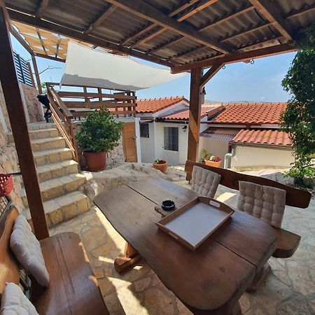 Holiday House Pag Zubovici Exterior photo