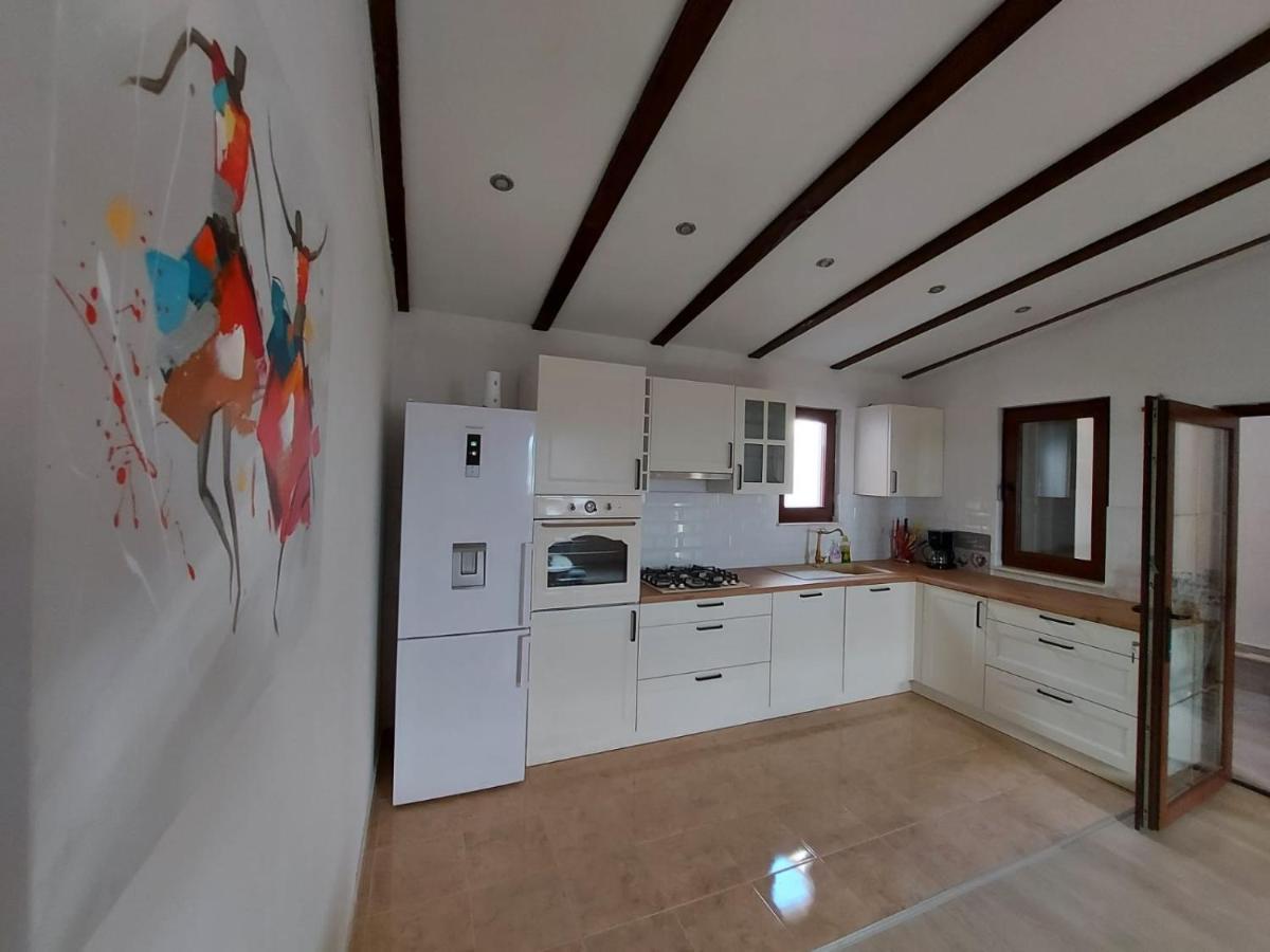 Holiday House Pag Zubovici Exterior photo