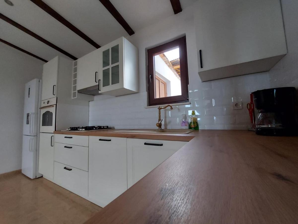 Holiday House Pag Zubovici Exterior photo