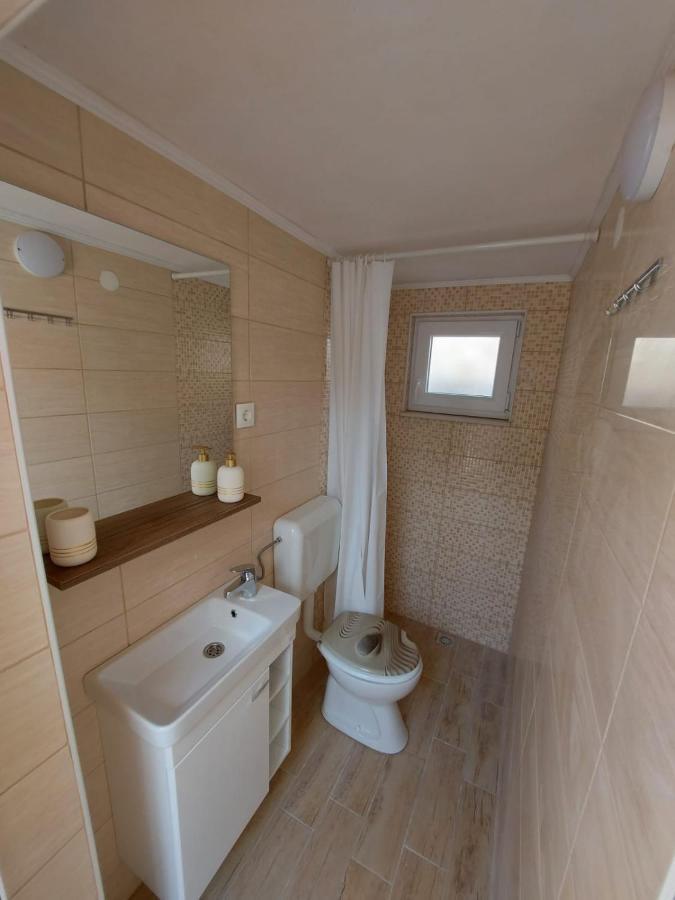Holiday House Pag Zubovici Exterior photo
