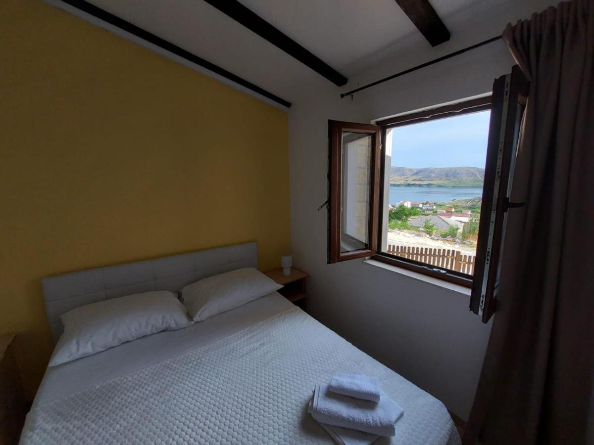 Holiday House Pag Zubovici Exterior photo
