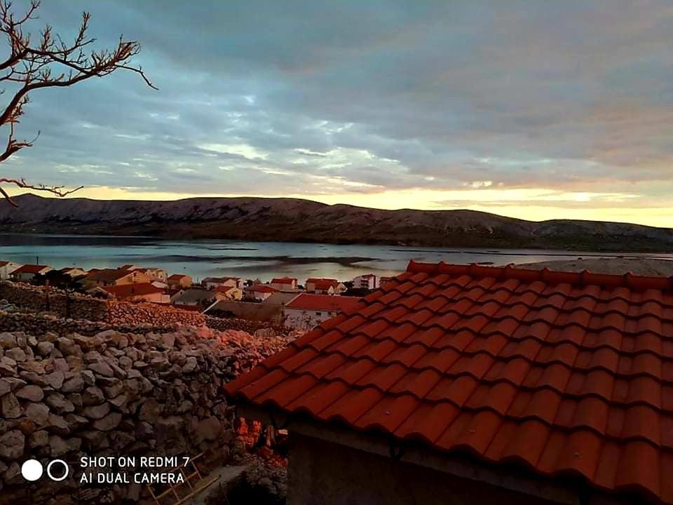 Holiday House Pag Zubovici Exterior photo